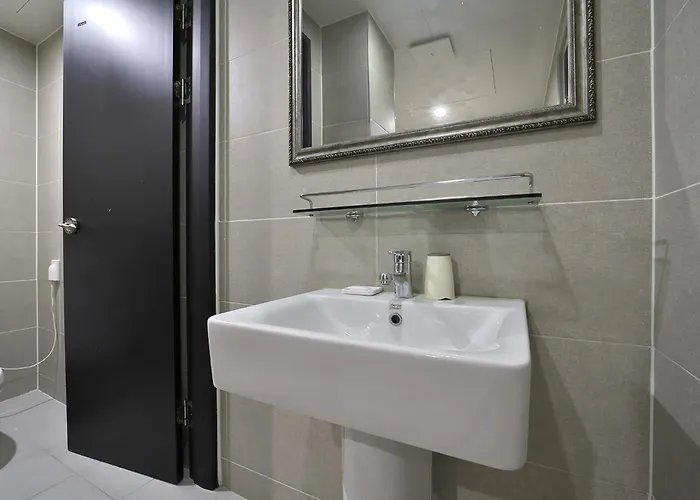 Hotel Platinum Nampo 2*