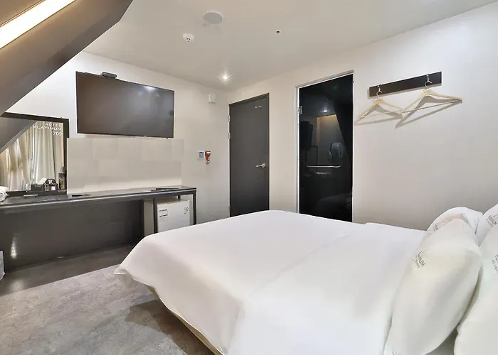 Platinum Nampo Hotel 2*