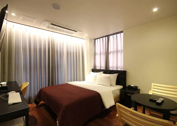 Platinum Nampo Hotel 2*